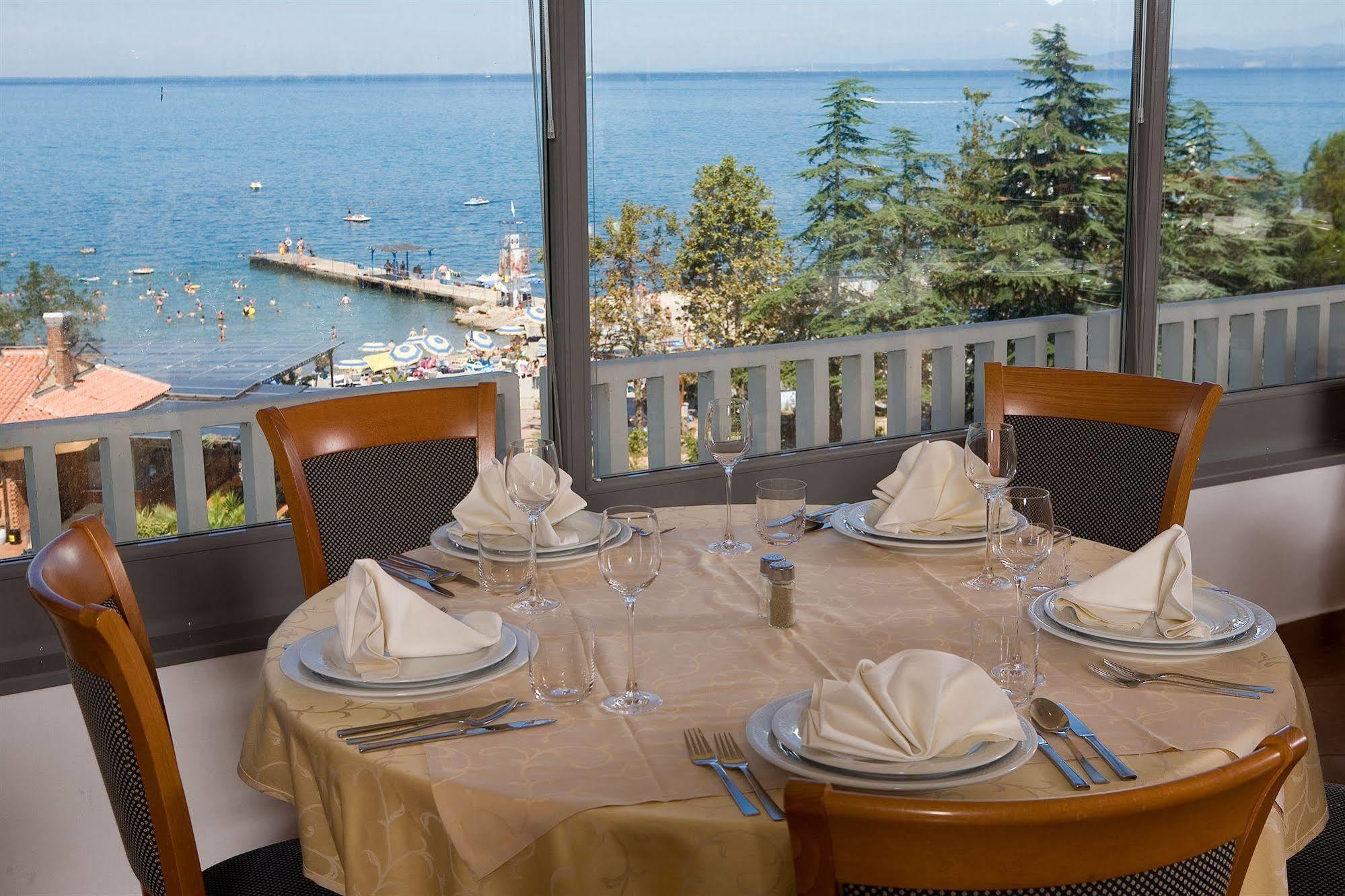 Dependences - San Simon Resort إيزولا المظهر الخارجي الصورة